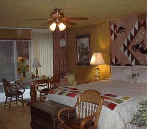 A Country Retreat Bed and Breakfast - Brookings - Bedroom