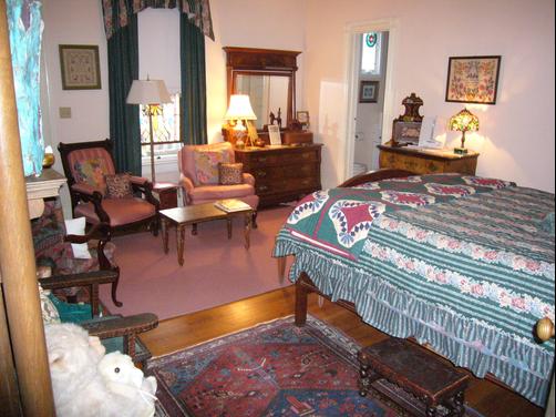 Blooming Garden Inn - Durham - Bedroom