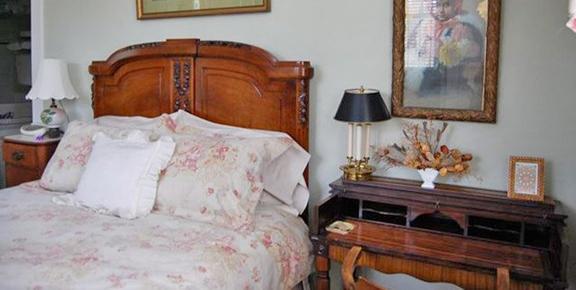 Adele's Virginia Highland Bed & Breakfast - Atlanta - Bedroom