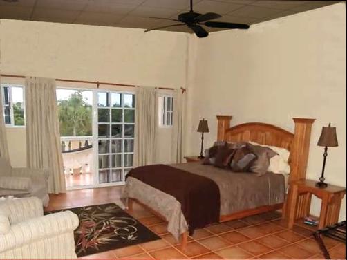 Serenity Sands Bed and Breakfast - Corozal - Bedroom