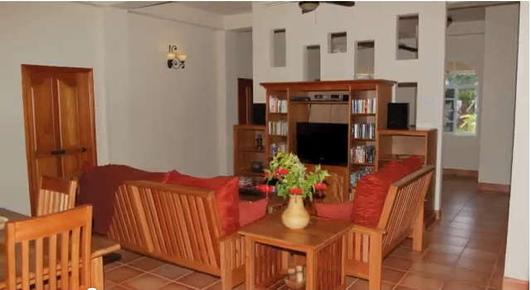 Serenity Sands Bed and Breakfast - Corozal - Living room