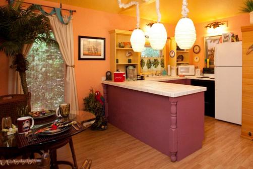 Aaron's Gate Country Getaways - Guthrie - Kitchen