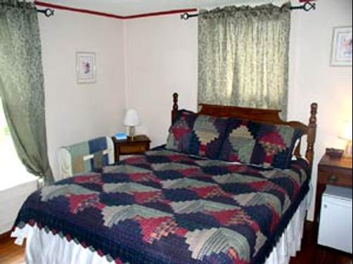 Colonial Manor Inn - Onancock - Bedroom