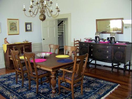 Herring Hall - Natural Bridge - Living room
