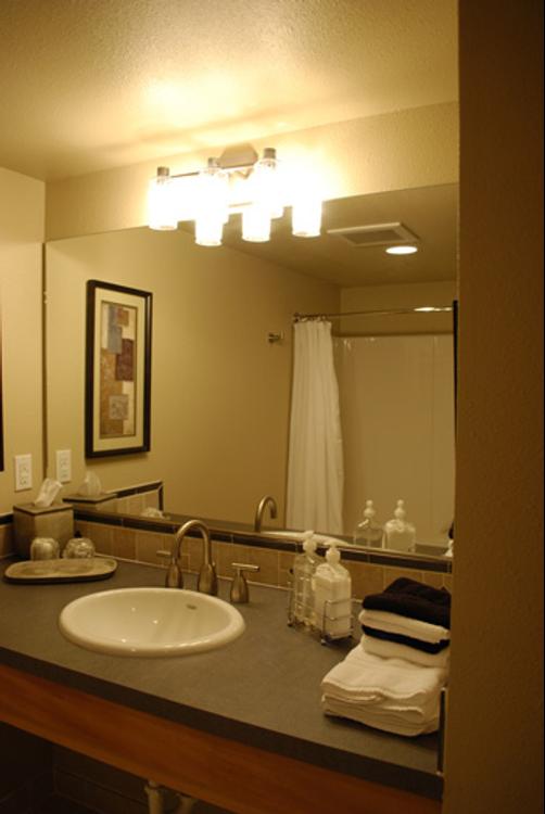 Inn at Vineyard Lane - Bainbridge Island - Bathroom