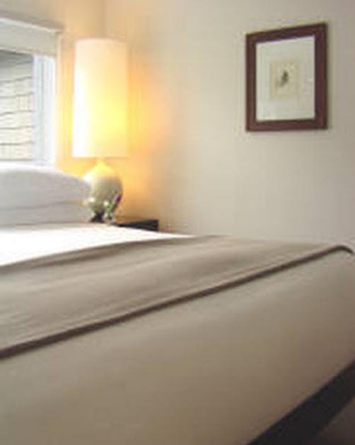 Ocean Point Inn & Spa - Arch Cape - Bed
