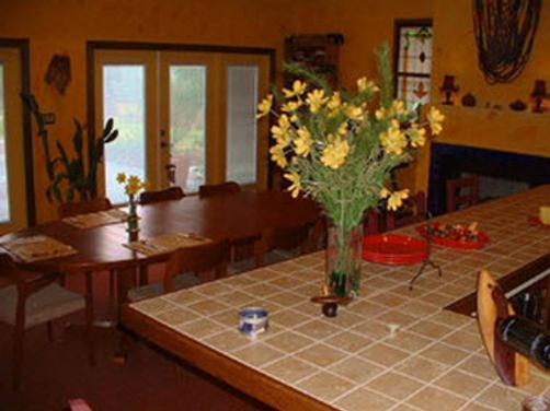 Ocoee Mist Farm Bed and Breakfast - Benton - Restaurant