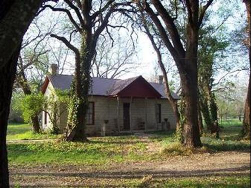 Old Rock House Bed and Breakfast - Hico - Building