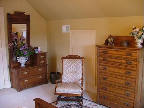 The River View Inn - Sunbury - Living room