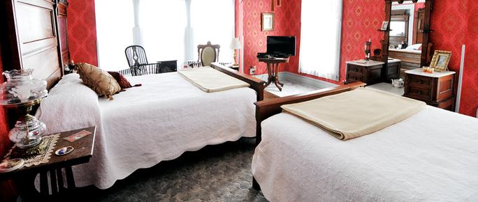 Solomon Mier Manor - Ligonier - Bedroom