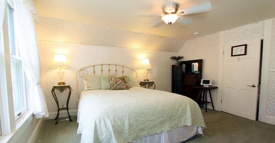 Case Ranch Inn - Forestville - Bedroom
