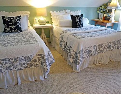 PineCrest B&B - Gorham - Bedroom