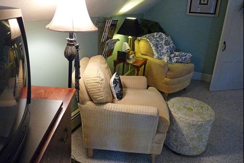 PineCrest B&B - Gorham - Living room