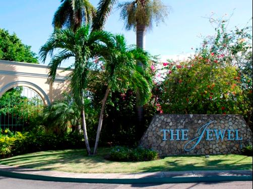 Jewel Dunns River Beach Resort & Spa - Ocho Rios