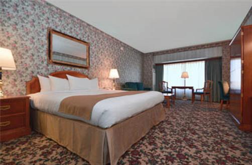 John Ascuaga's Nugget - Sparks - King bedroom