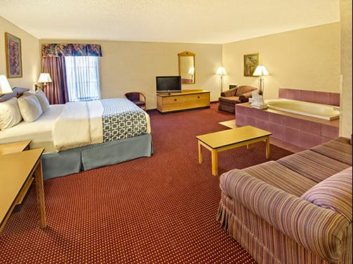 Red Lion Inn & Suites Denver Airport - Denver - King bedroom