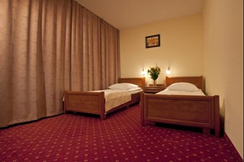 Start Hotel Atos - Warsaw