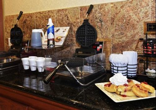 Clarion Hotel - Renton