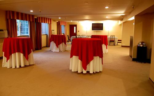 Clarion Hotel - Renton