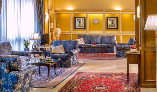 Hotel Ambasciatori - Brescia - Front desk