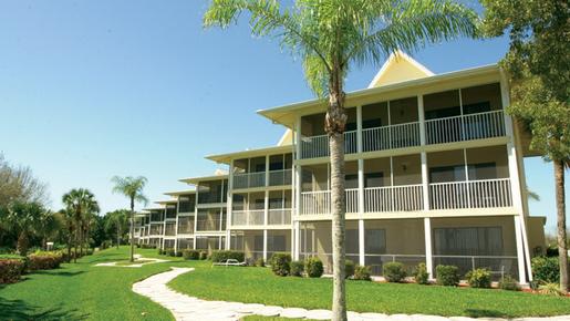 Charter Club of Naples Bay - Naples - Building