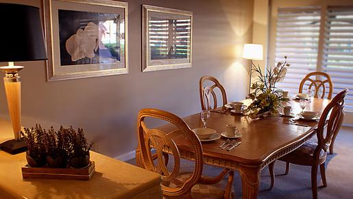 Marquis Villas Resort - Palm Springs - Living room
