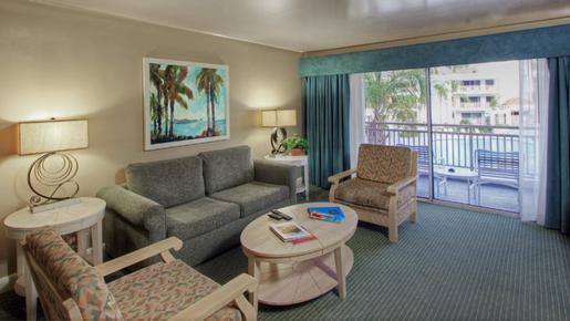 Palm Canyon Resort - Palm Springs - Living room