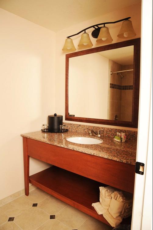Stockmen's Hotel & Casino - Elko - Bathroom