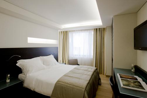 O&B Athens Boutique Hotel - Athens - Bedroom