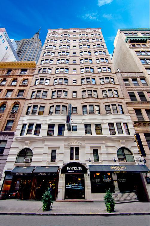 Hotel 35 at Herald Square - New York - Building