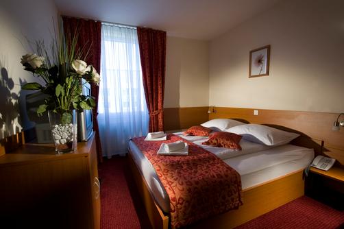 Hotel Park - Ljubljana - Bedroom