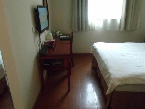 Greentree Inn Zhenjiang West Zhongshan Road Hotel - Zhenjiang