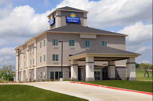 Days Inn & Suites Mineral Wells - Mineral Wells - Building