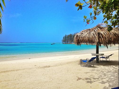 Fantasy Island Beach Resort - Roatan - Beach