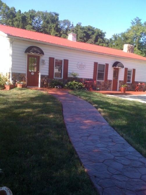 Pleasant View Farm Bed and Breakfast Inn - New Cumberland