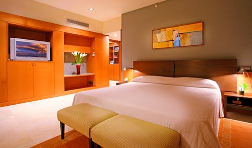 Gran Hotel Torre Catalunya - Barcelona - Bedroom