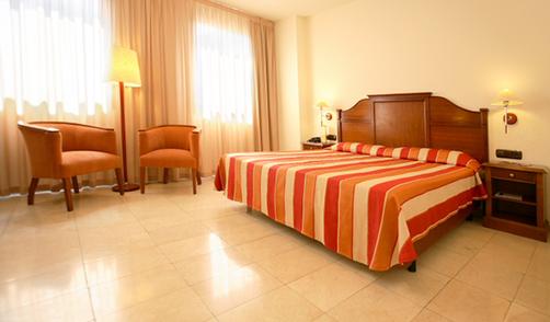 Expo Hotel Valencia - Valencia - Bedroom