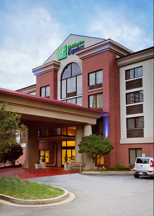 Holiday Inn Express & Suites Greenville-Downtown - Greenville - Building