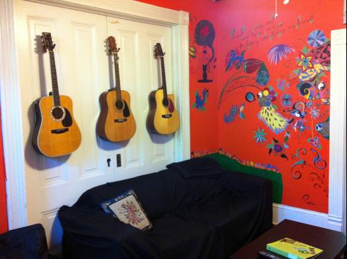International Travelers House Adventure Hostel - San Diego