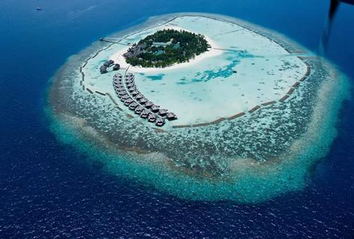 Vakarufalhi Island Resort - Dhangethi - Building