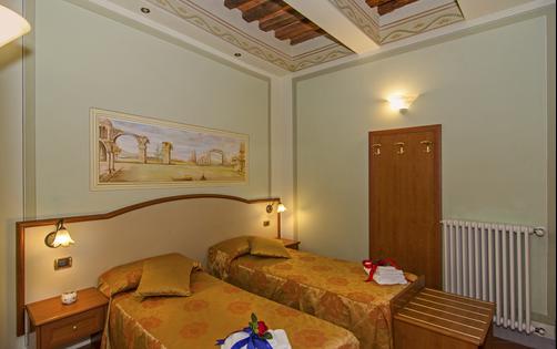 Dimora Dei Guelfi - Lucca - Bedroom