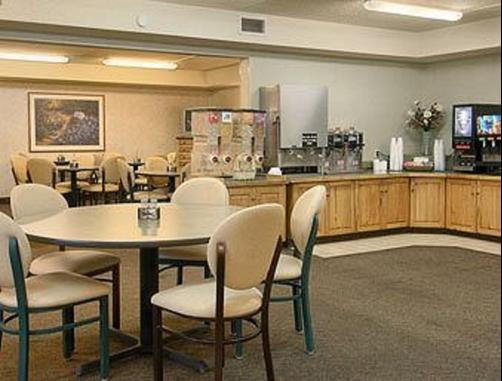 Days Inn & Suites Bozeman - Bozeman - Food
