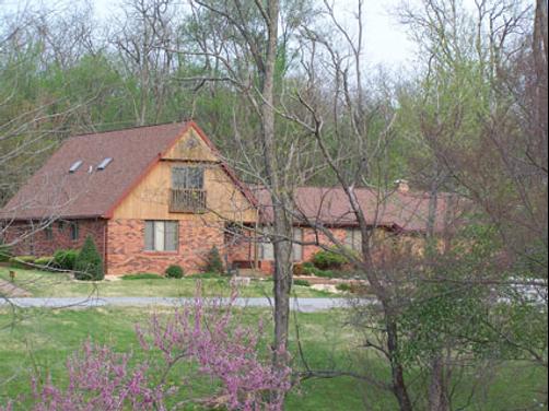 Hidden Lake Bed and Breakfast - Jonesboro