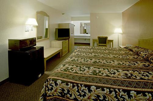 Super 7 Inn - Dallas - Dallas - Bedroom