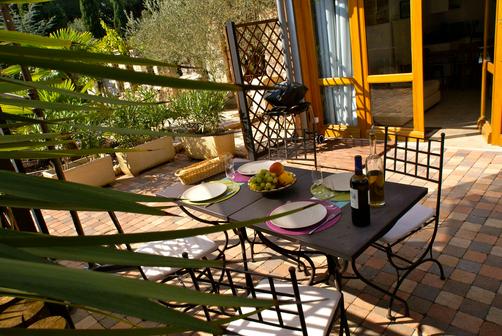 L'Oliveraie de Paul - Aigues-mortes - Patio