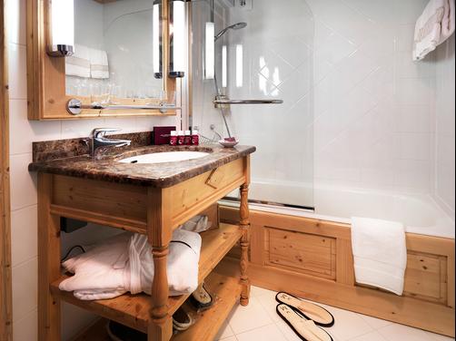 M de Megève - Megeve - Bathroom