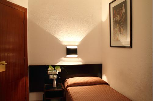 Medium Monegal - Barcelona - Bedroom