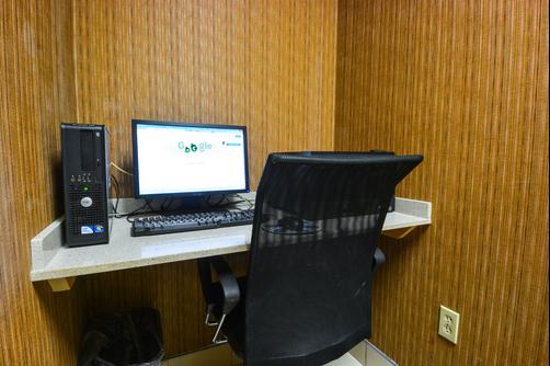 Comfort Inn - Marion - Business center