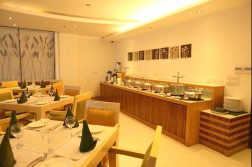 Emblem Hotel - Gurgaon - Gurgaon
