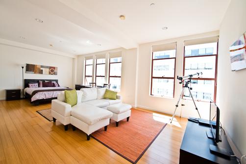 Hollywood View Apartment - Los Angeles - Living room